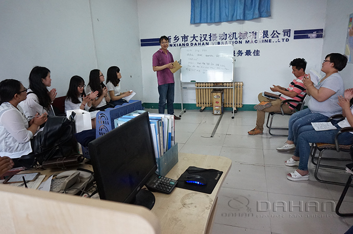 漢螺旋給料機實力雄厚，技術研發(fā)團隊上百人